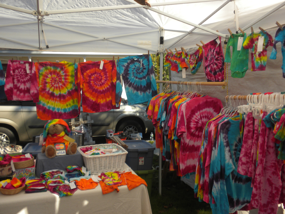 Tie-dye clothes
